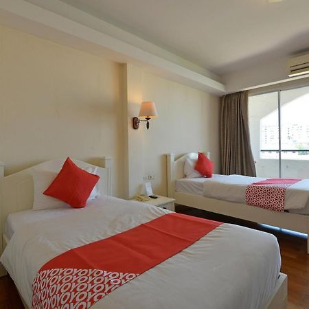 Oyo 109 Ozone Prime Pattaya Hotel Exterior photo